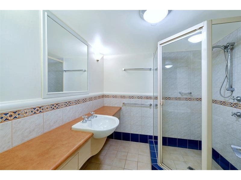 “Crown Towers”   5 Palm Avenue, Surfers Paradise QLD 4217