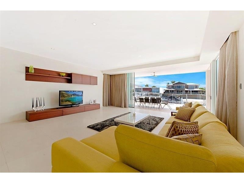 30 Buccaneer Court, Paradise Waters QLD 4217