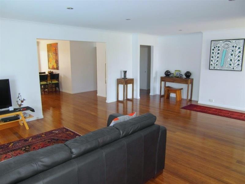 54 Brindisi Avenue, Isle Of Capri QLD 4217