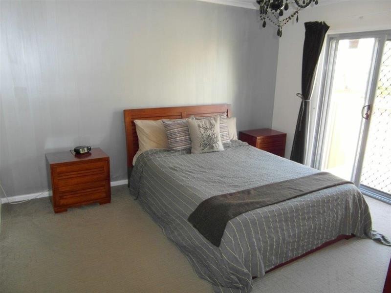 54 Brindisi Avenue, Isle Of Capri QLD 4217