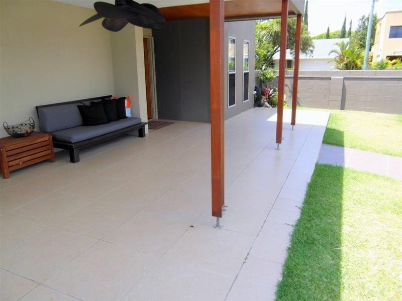 54 Brindisi Avenue, Isle Of Capri QLD 4217