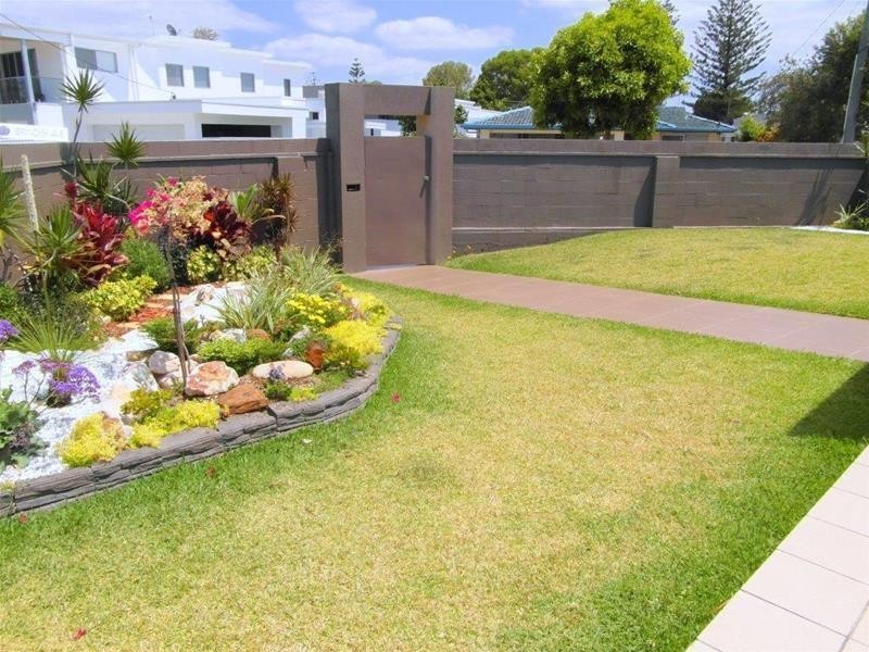 54 Brindisi Avenue, Isle Of Capri QLD 4217