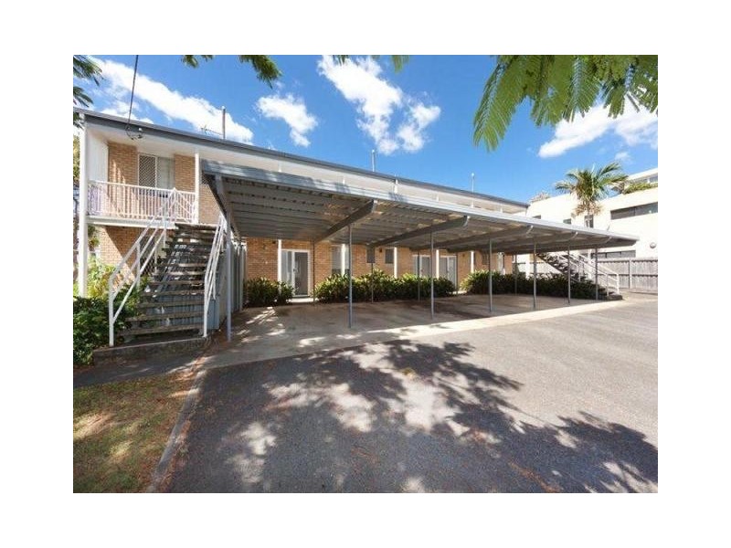 4 Holborow Close, Surfers Paradise QLD 4217