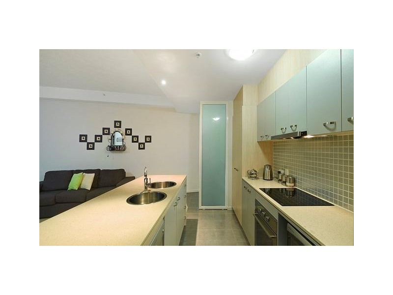 1304/18 Fern Street, Surfers Paradise QLD 4217