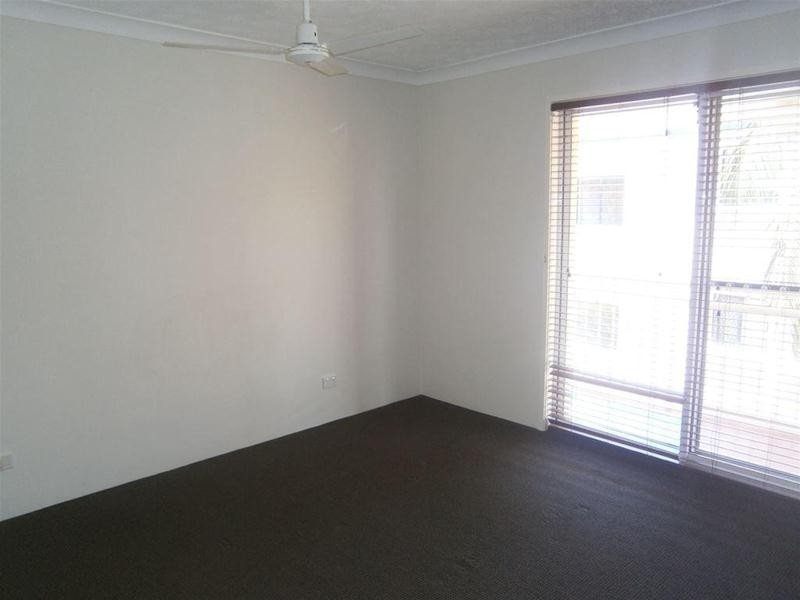 14/30 Dalpura Street, Chevron Island QLD 4217