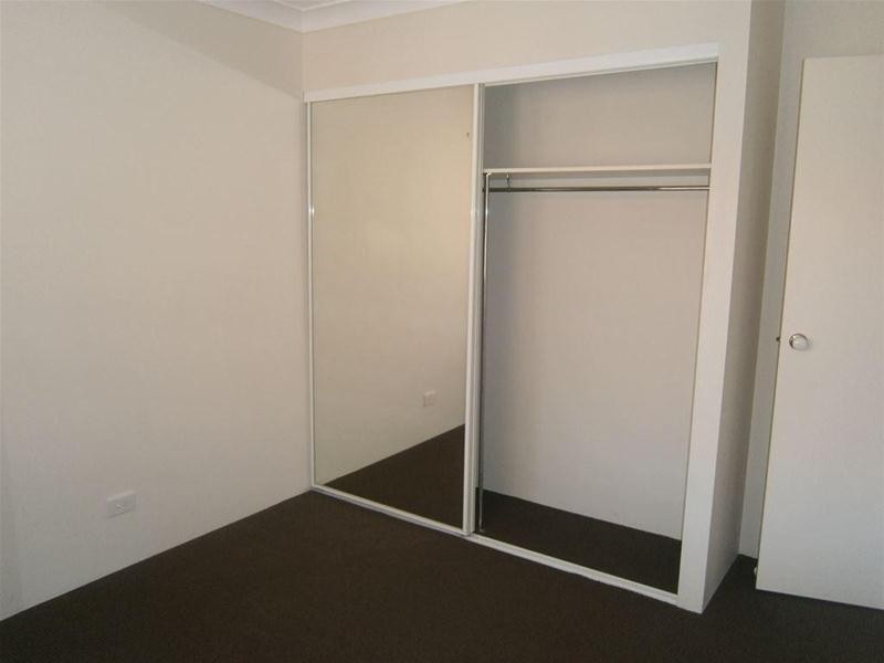 14/30 Dalpura Street, Chevron Island QLD 4217