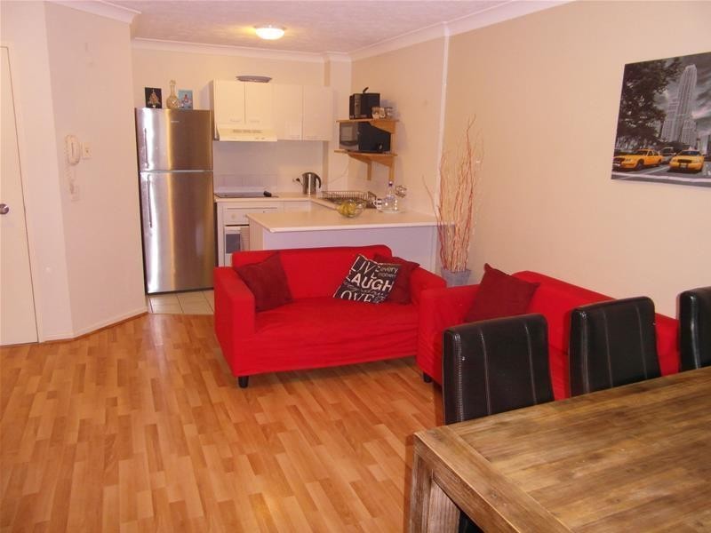 35 Palm Avenue “Bay Lodge” Budds Beach, Surfers Paradise QLD 4217