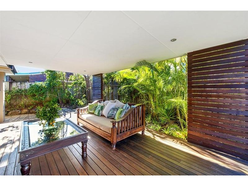 2  Girraween Grove, Ashmore QLD 4214