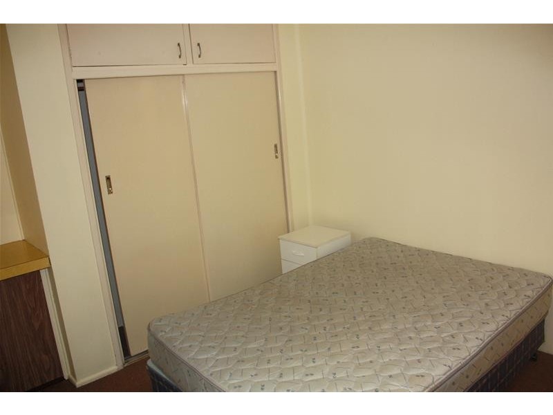 19 Sunset Boulevard, Surfers Paradise QLD 4217