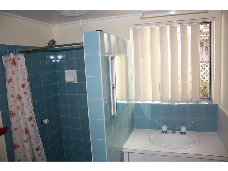 19 Sunset Boulevard, Surfers Paradise QLD 4217