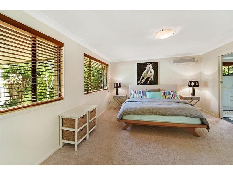 45 Amalfi Drive, Isle Of Capri QLD 4217