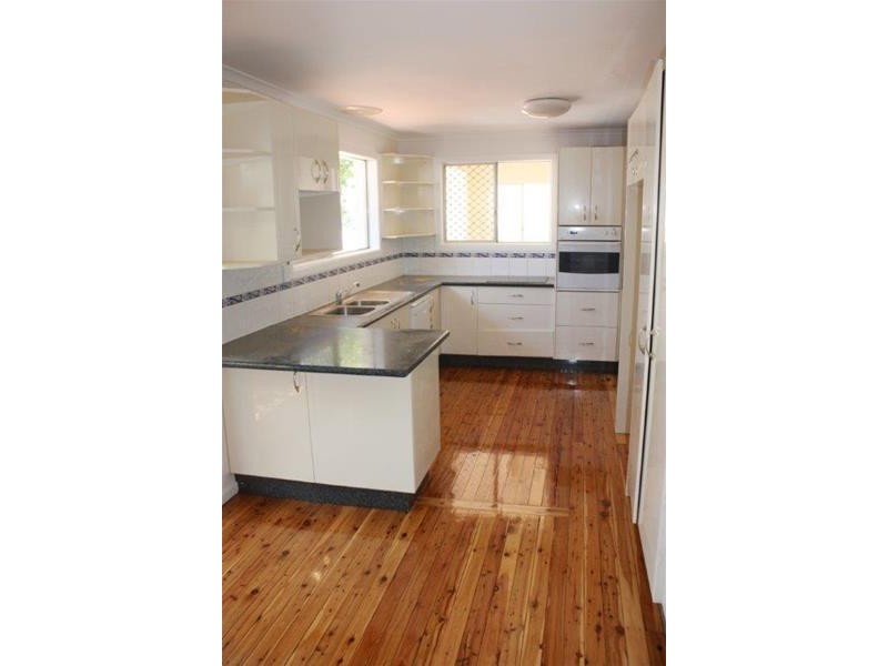 3 The Lido, Isle Of Capri QLD 4217