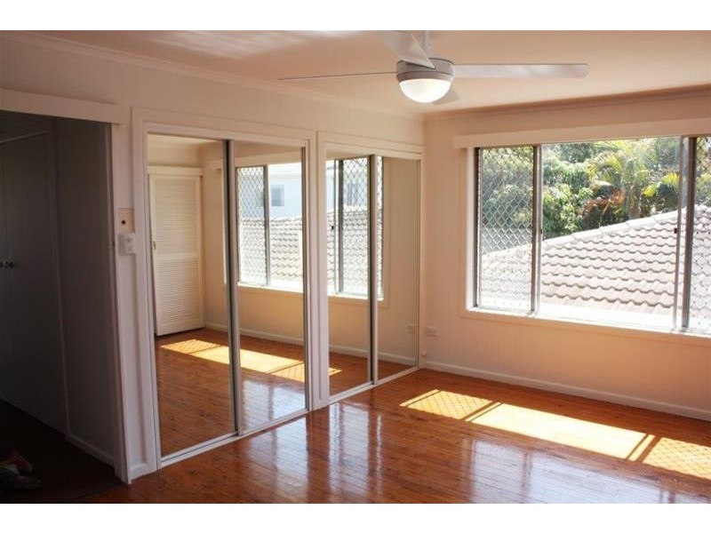 3 The Lido, Isle Of Capri QLD 4217