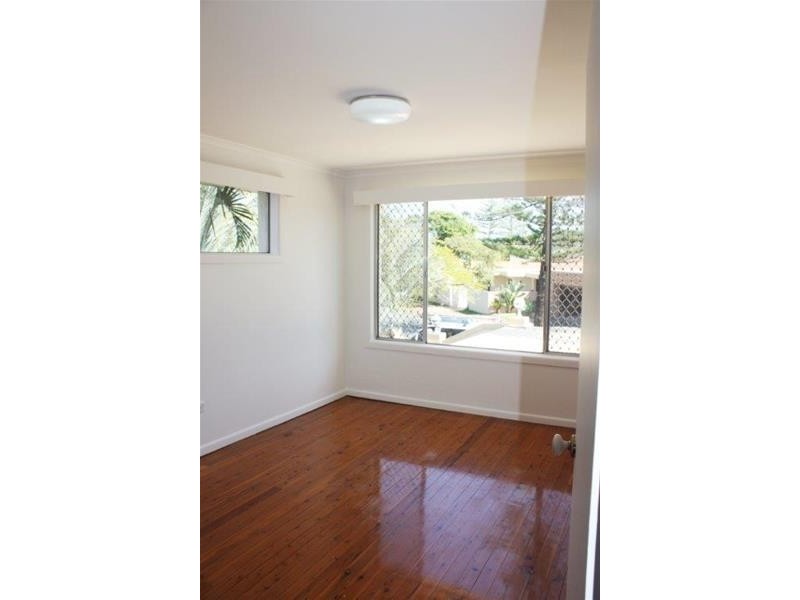 3 The Lido, Isle Of Capri QLD 4217