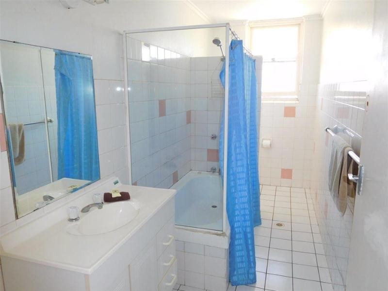 20/45 Watson Esplanade, Surfers Paradise QLD 4217