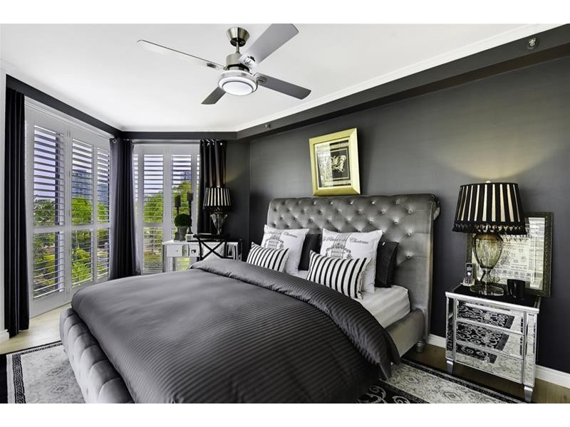 ‘The Waratah’ 22 Montgomery Avenue, Main Beach QLD 4217