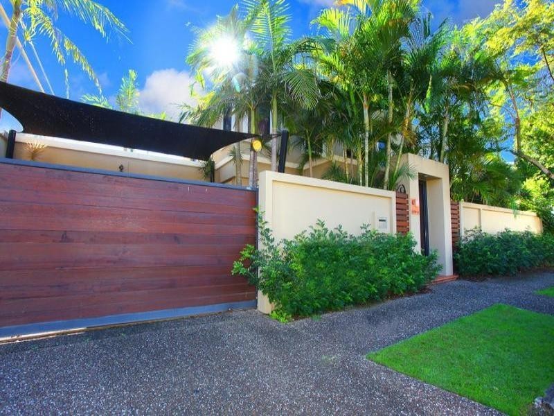 41 Tarcoola Crescent, Chevron Island QLD 4217