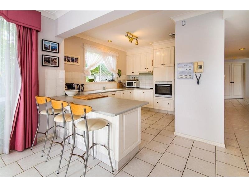 7 The Lido, Isle Of Capri QLD 4217