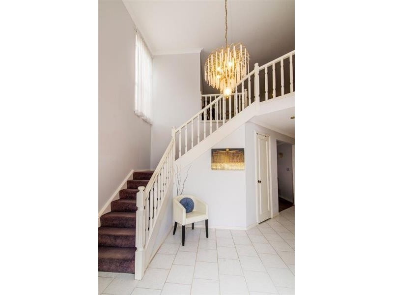 7 The Lido, Isle Of Capri QLD 4217