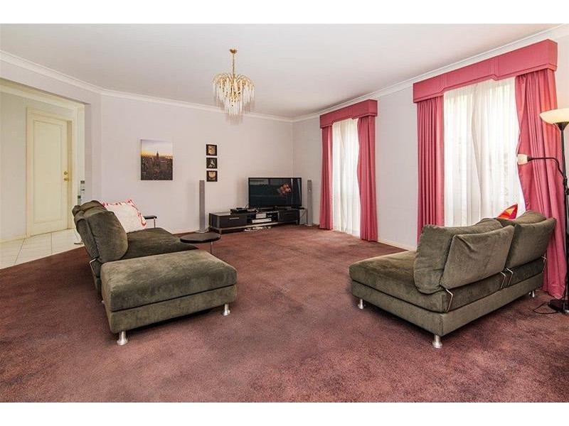 7 The Lido, Isle Of Capri QLD 4217