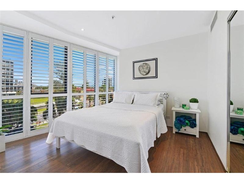 401/4 Wahroonga Place, Surfers Paradise QLD 4217