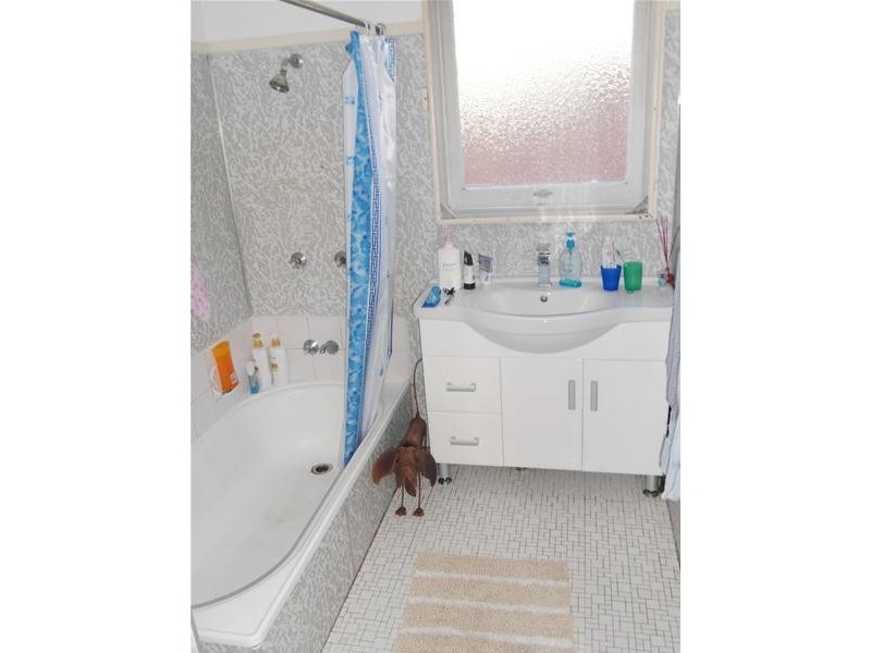 10 College Avenue, Southport QLD 4215