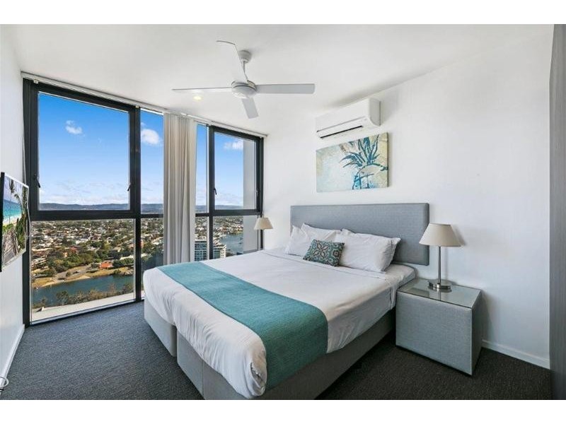 132/2729 Gold Coast Highway, Broadbeach QLD 4218