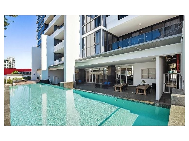 132/2729 Gold Coast Highway, Broadbeach QLD 4218
