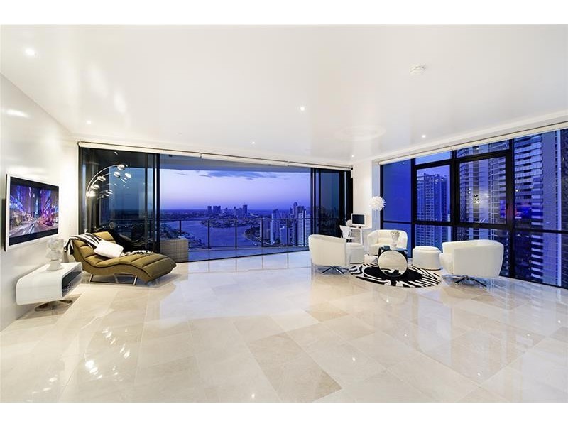 4 Wahroonga Place “Avalon”, Surfers Paradise QLD 4217