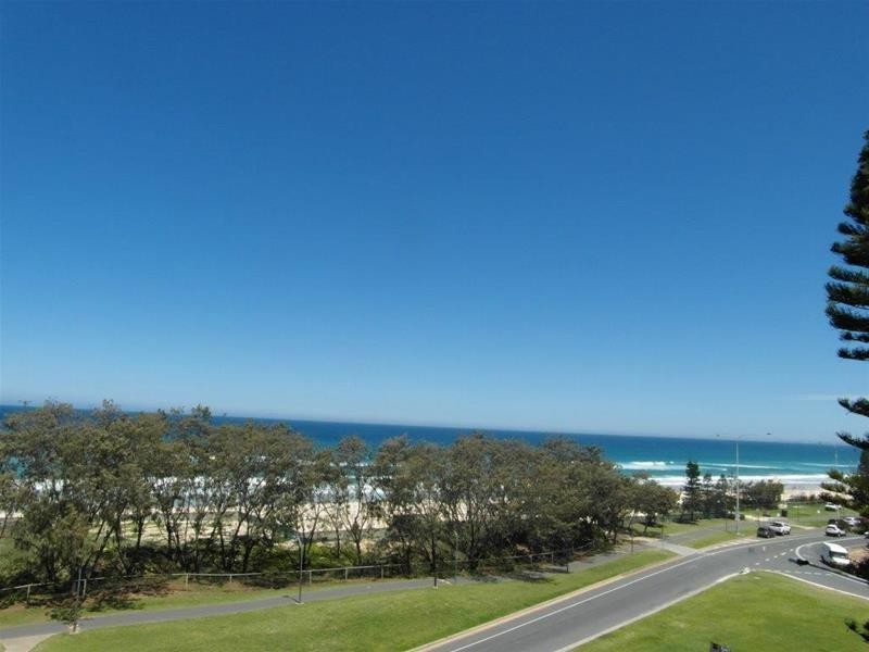 4/3456 Main Beach Parade, Surfers Paradise QLD 4217