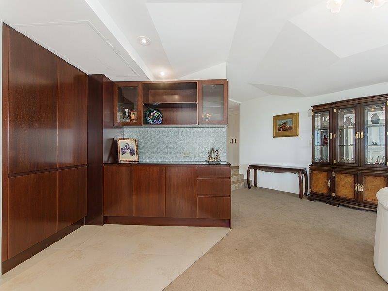 4/3456 Main Beach Parade, Surfers Paradise QLD 4217