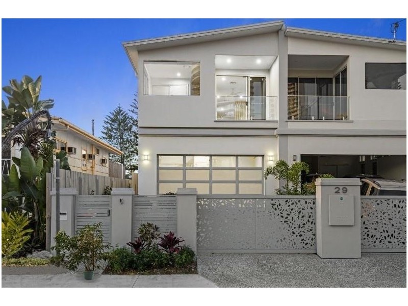 29 Pine Avenue, Surfers Paradise QLD 4217