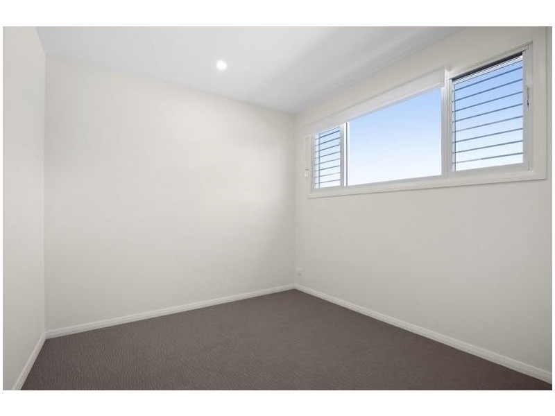 29 Pine Avenue, Surfers Paradise QLD 4217