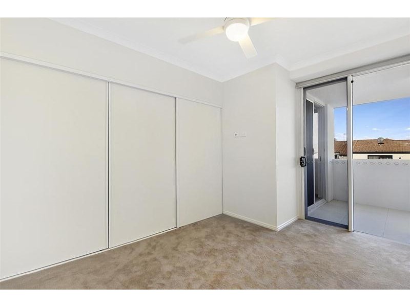 204/8 Waverley Street, Southport QLD 4215