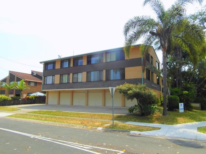 Unit 6/12  T E Peters Drive, Broadbeach QLD 4218