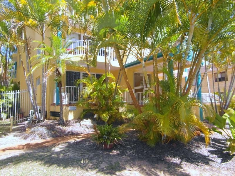 30 Monaco Street “Cascade Gardens Apartments”, Surfers Paradise QLD 4217