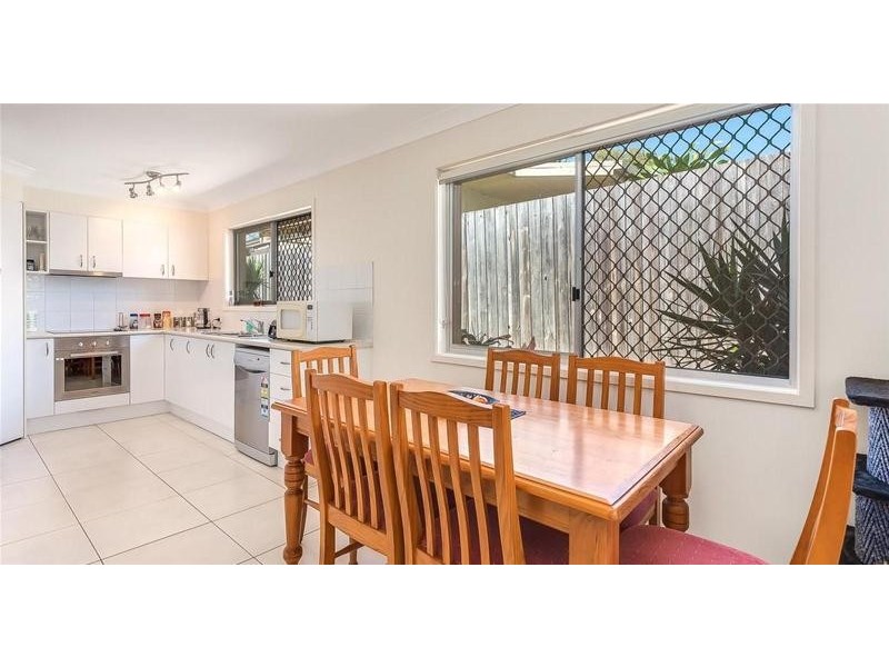 8 Berrigan Street, Southport QLD 4215