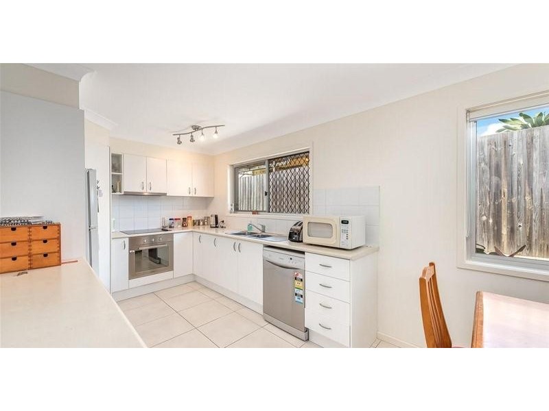 8 Berrigan Street, Southport QLD 4215