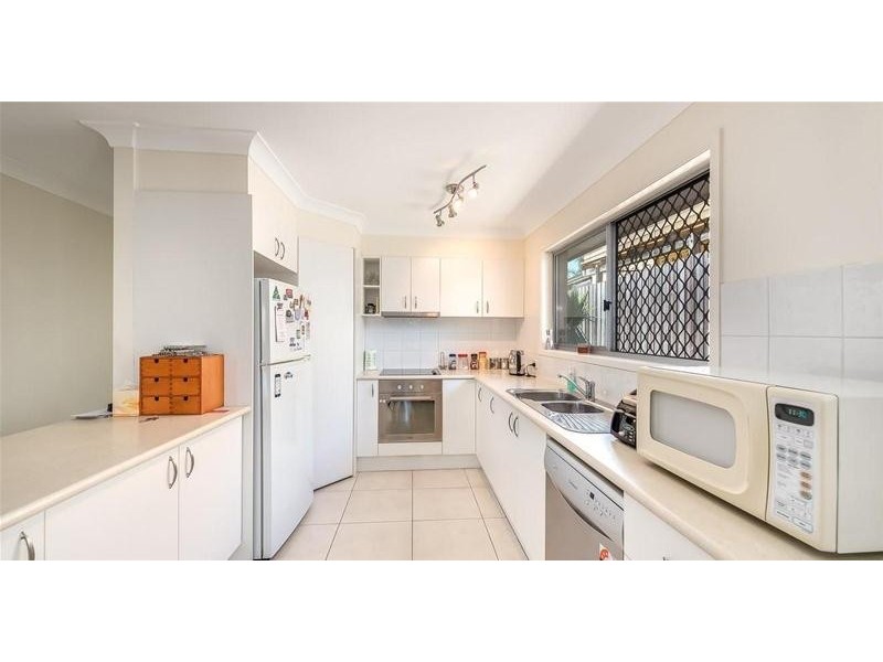 8 Berrigan Street, Southport QLD 4215