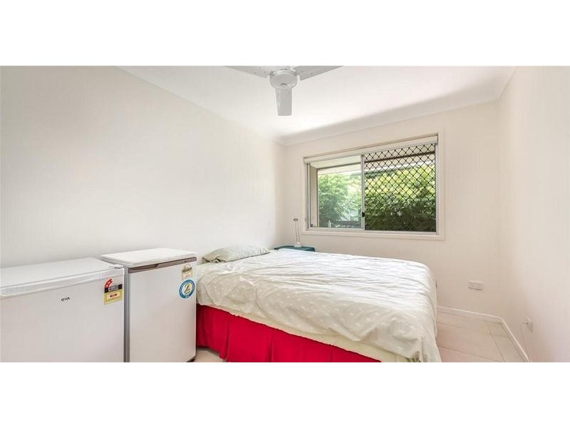 8 Berrigan Street, Southport QLD 4215