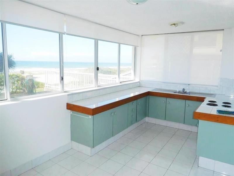 63 Garfield Terrace, Surfers Paradise QLD 4217
