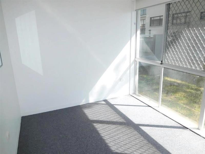 63 Garfield Terrace, Surfers Paradise QLD 4217