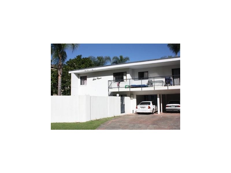 8 Acacia Avenue, Surfers Paradise QLD 4217