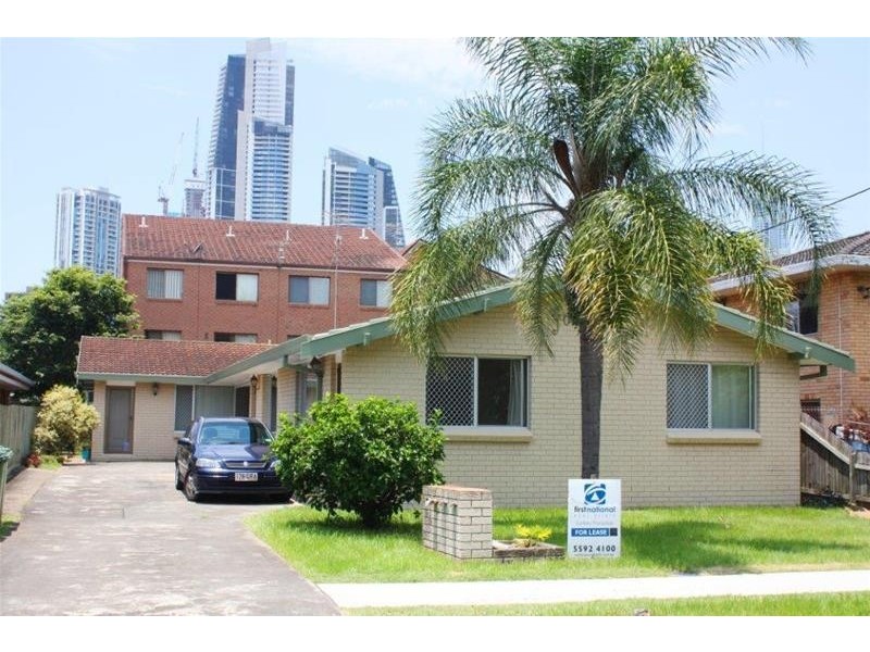 3/5 Parnoo Street, Chevron Island QLD 4217