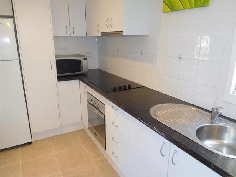 34 Hanlan Street, Surfers Paradise QLD 4217