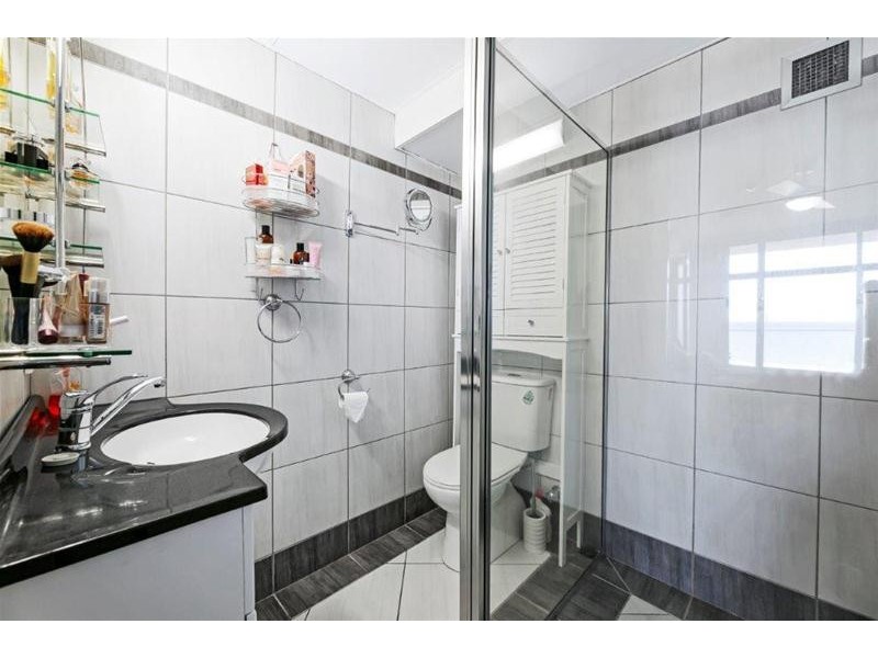 13J/33 Thornton Street, Surfers Paradise QLD 4217