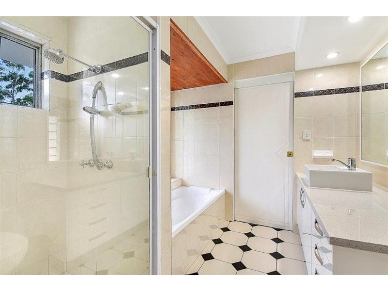 3 Kilburn Street, Robina QLD 4226