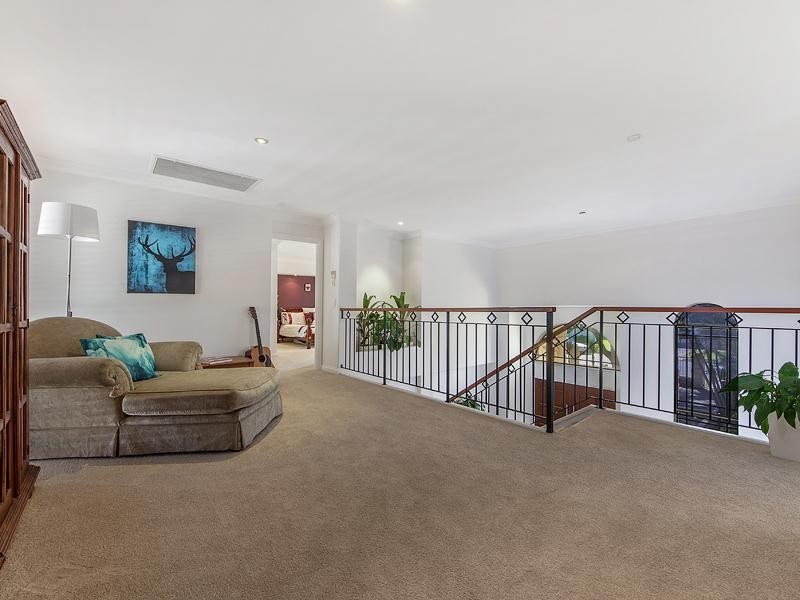 38 Kirralee Drive, Robina QLD 4226