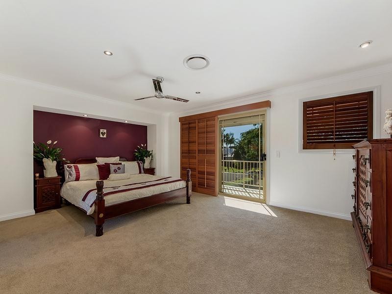 38 Kirralee Drive, Robina QLD 4226