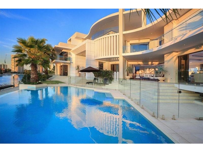 30 Seafarer Court, Paradise Waters QLD 4217